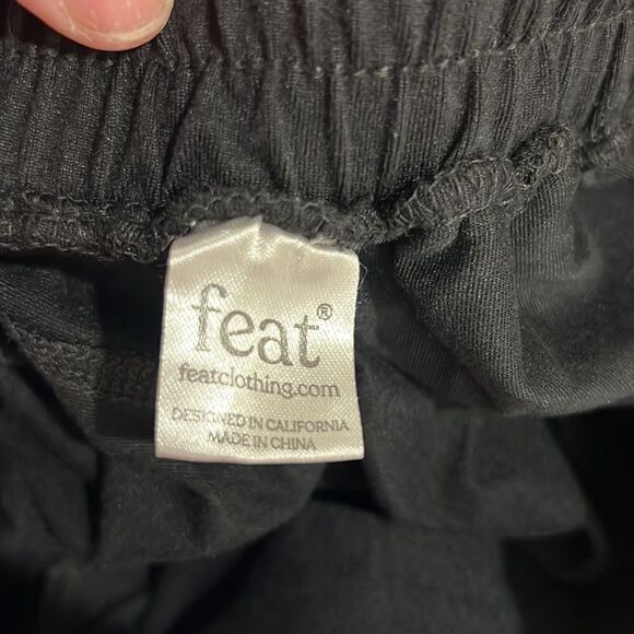 FEAT Black Joggers size 1 (men’s small) NWOT - Picture 12 of 13
